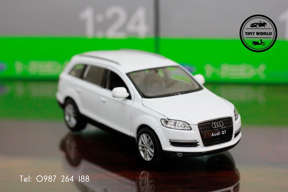 AUDI Q7 (TRẮNG) 1:24 WELLY