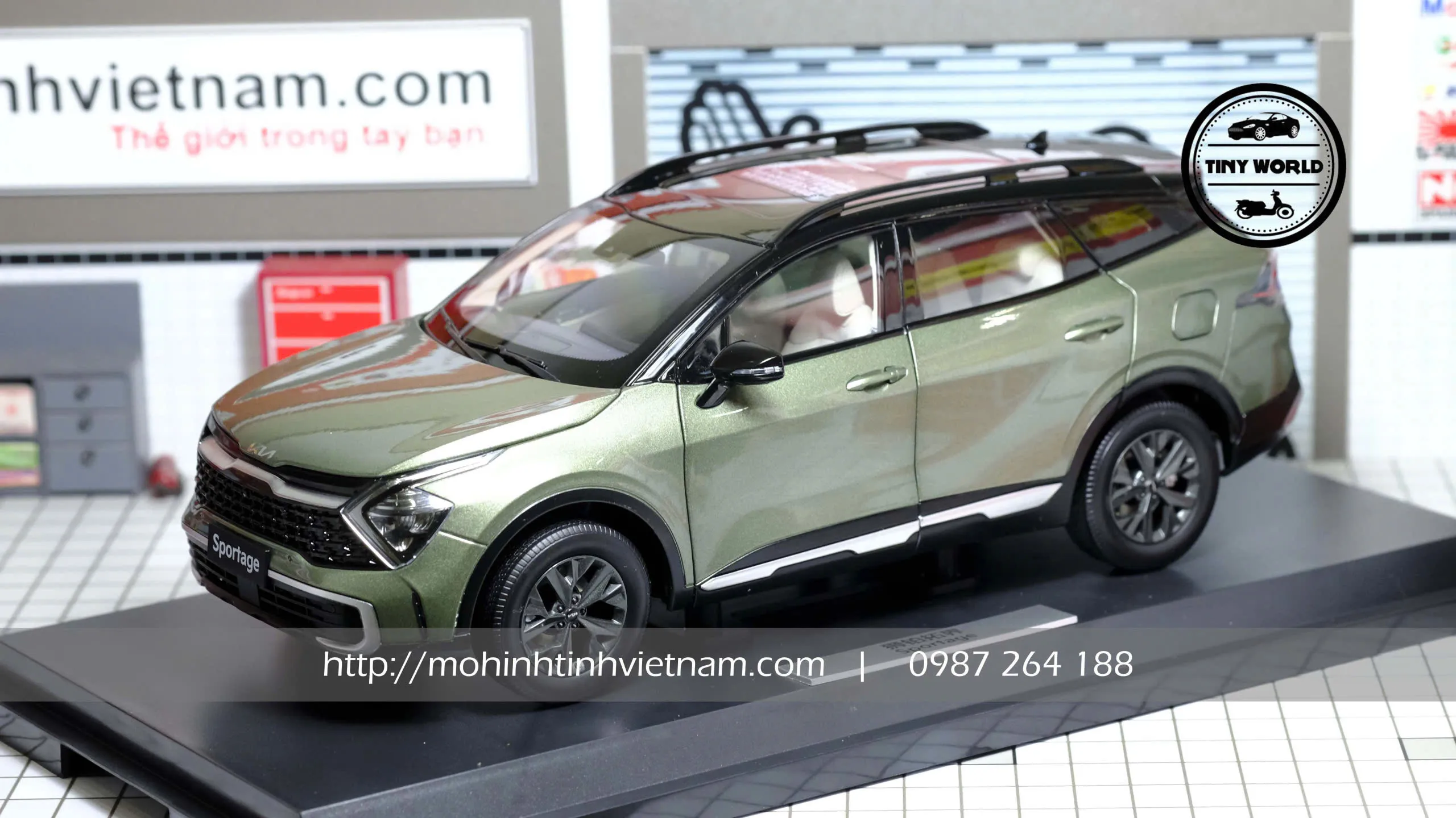MÔ HÌNH Ô TÔ KIA SPORTAGE 2022 (XANH) 1:18 DEALER