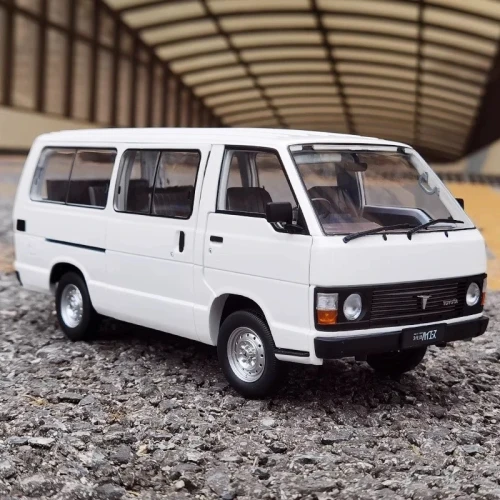 MÔ HÌNH Ô TÔ TOYOTA HIACE VAN YH50 (TRẮNG) 1:18 DEALER