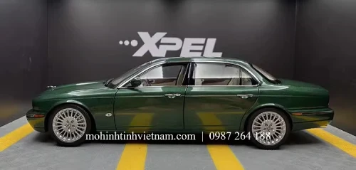 MÔ HÌNH Ô TÔ JAGUAR XJ6 (X350) (XANH LÁ CÂY) 1:18 ALMOST REAL