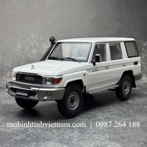 MÔ HÌNH Ô TÔ TOYOTA LAND CRUISER LC76 (TRẮNG) 1:18 ALMOST REAL