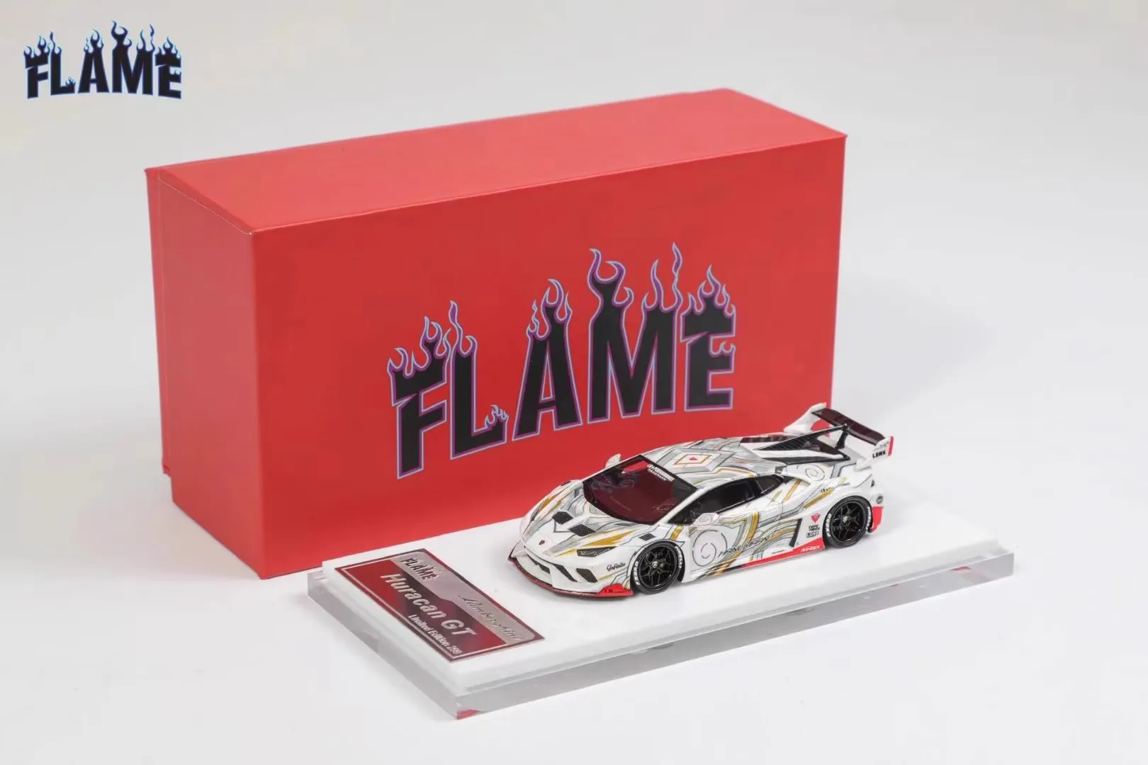 MÔ HÌNH Ô TÔ LAMBORGHINI HURACAN GT (TRẮNG) 1:64 FLAME