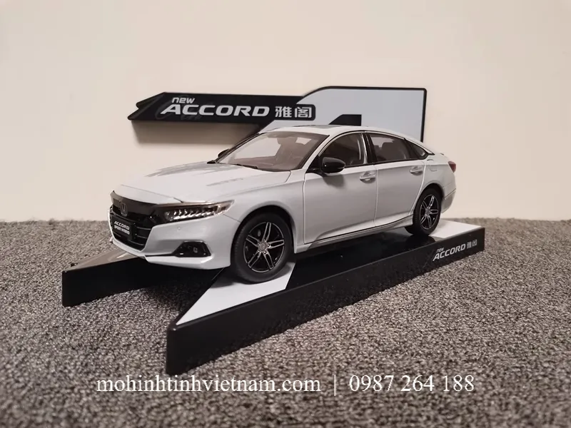 MÔ HÌNH Ô TÔ HONDA ACCORD SPORT HYBRID 2022 (TRẮNG) 1:18 DEALER