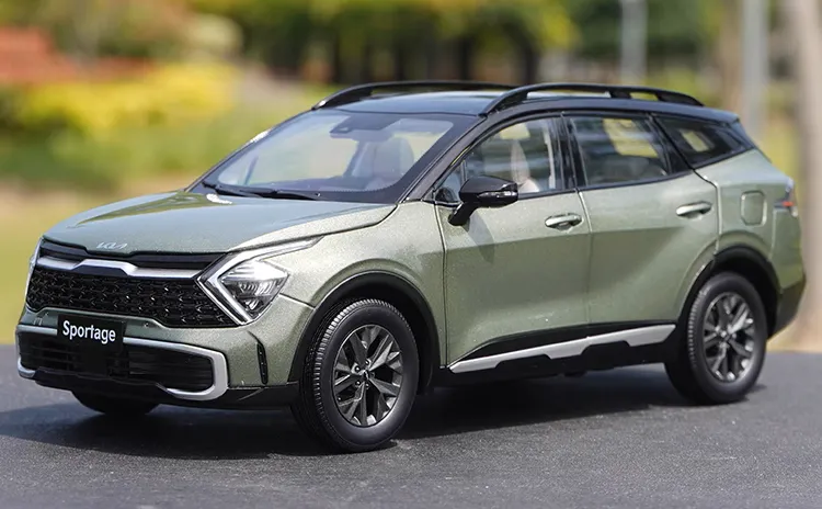 MÔ HÌNH Ô TÔ KIA SPORTAGE 2022 (XANH) 1:18 DEALER