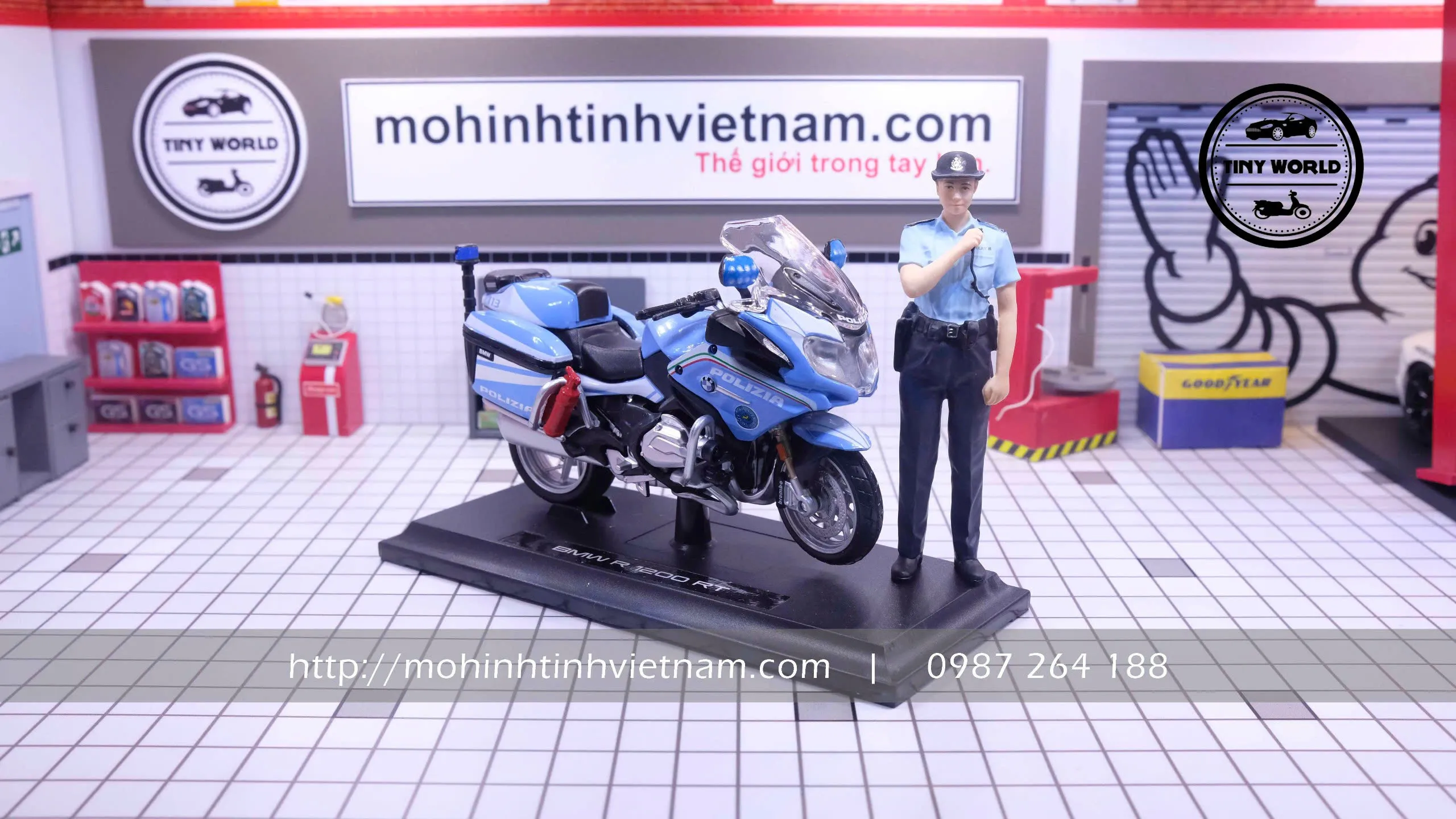 MÔ HÌNH FIGURE WOMAN POLICE CONSTABLE (PSU) 1:18 TINY