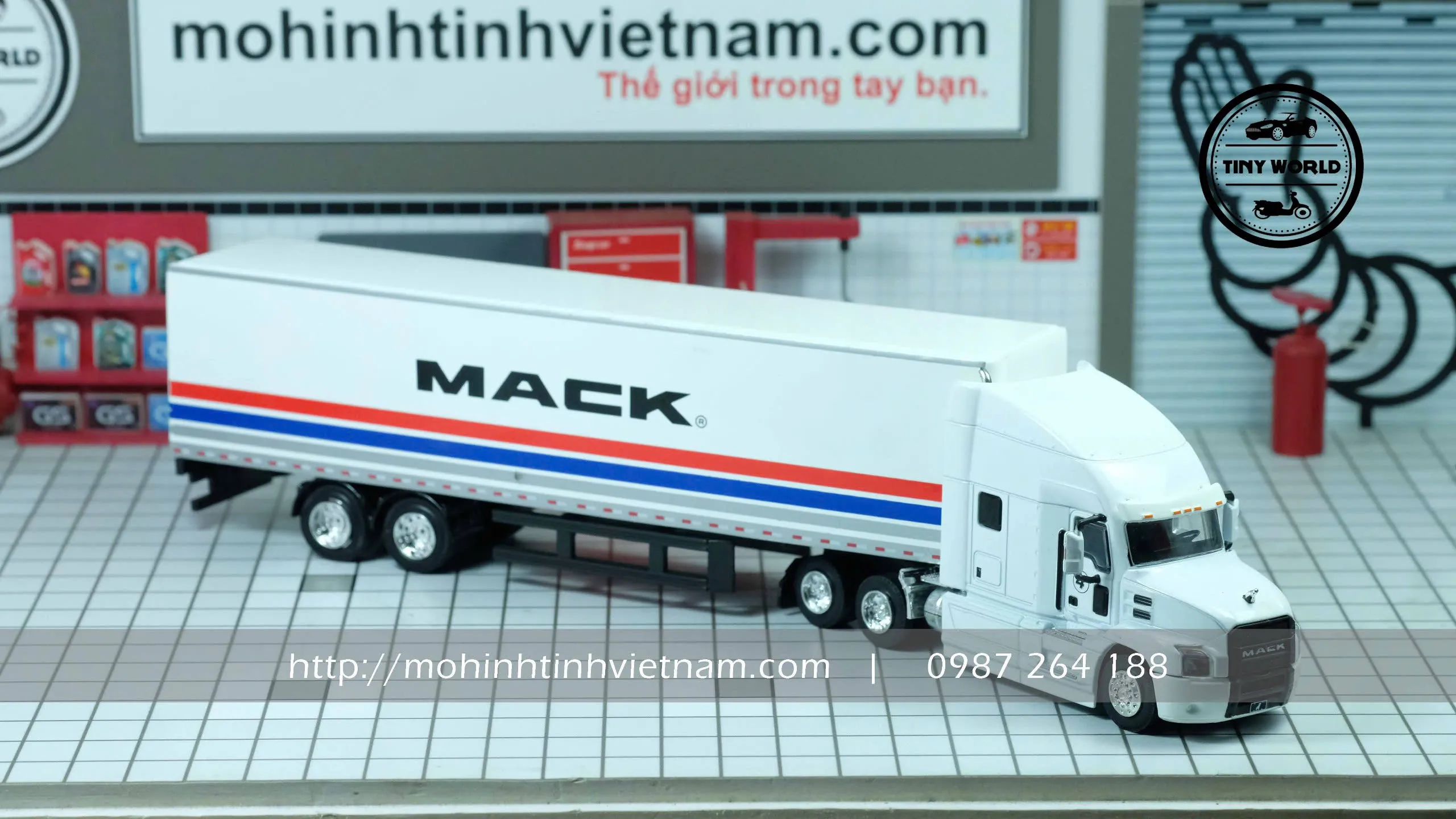 MÔ HÌNH CONTAINER MACK ANTHEM 2018 (TRẮNG) 1:64 GREENLIGHT