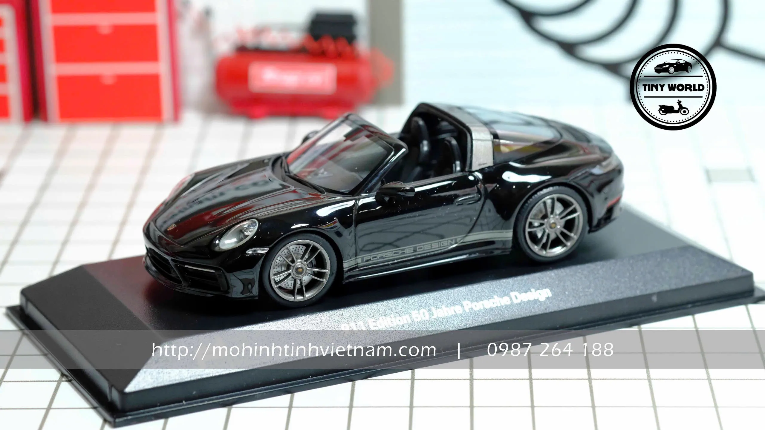 MÔ HÌNH Ô TÔ PORSCHE 911 (992) TARGA 4 GTS 50 YEARS (ĐEN) 1:43 DEALER EDITION