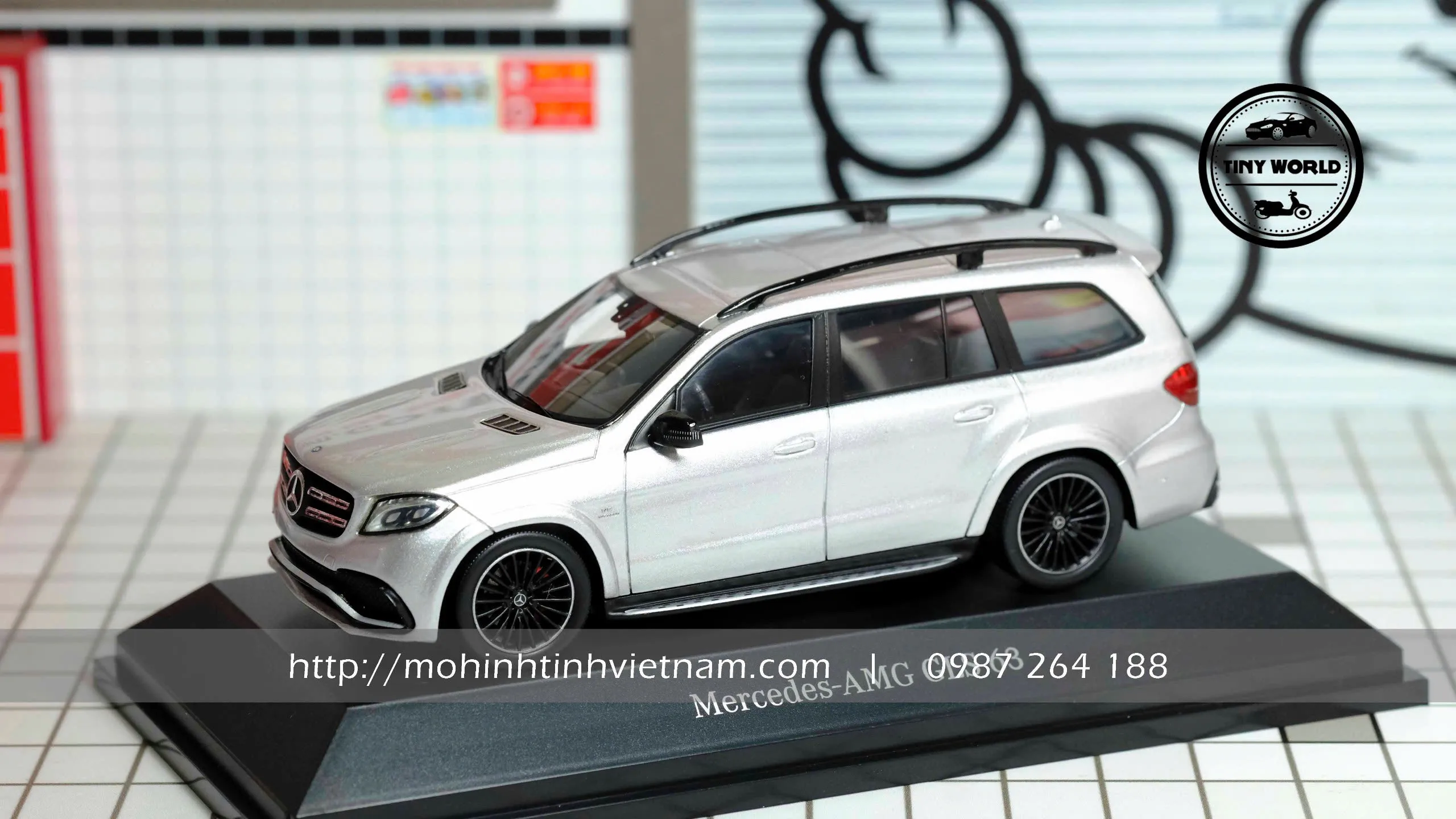 MÔ HÌNH Ô TÔ MERCEDES-BENZ GLS 63 AMG (X166) 2016 (BẠC) 1:43 SPARK