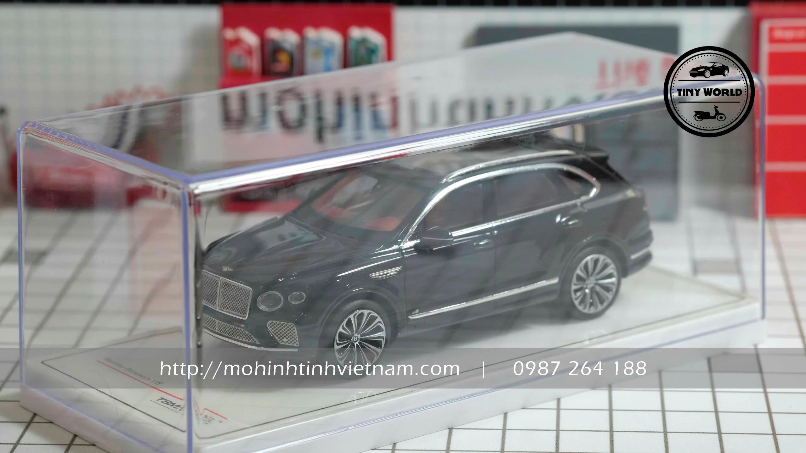 MÔ HÌNH Ô TÔ BENTLEY BENTAYGA V8 (ĐEN) 1:43 TSM MODEL