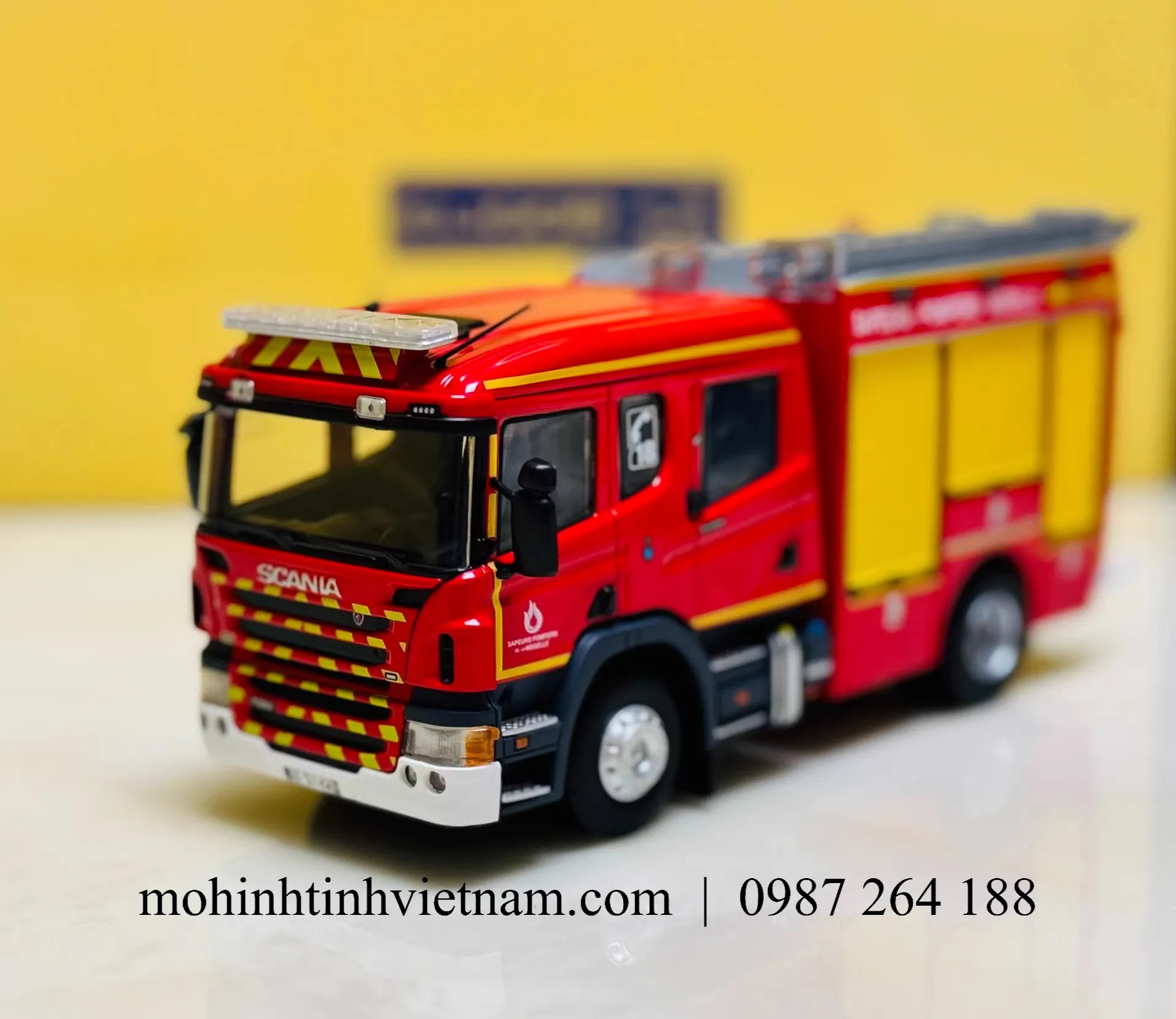 MÔ HÌNH XE CỨU HỎA SCANIA P320 CABINE CP 31 HIGH-FPTSR HEINIS SDIS 57 (ĐỎ) 1:43 ELIGOR