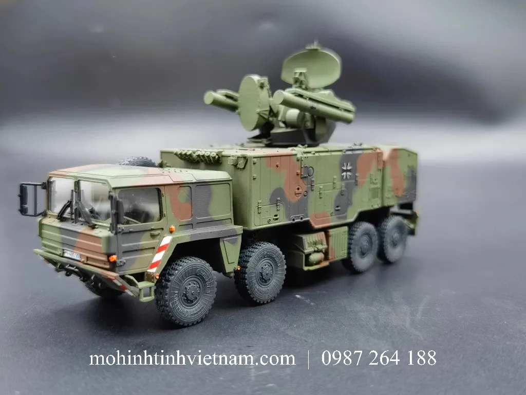 MÔ HÌNH XE PHÒNG KHÔNG MAN (XANH) 1:72