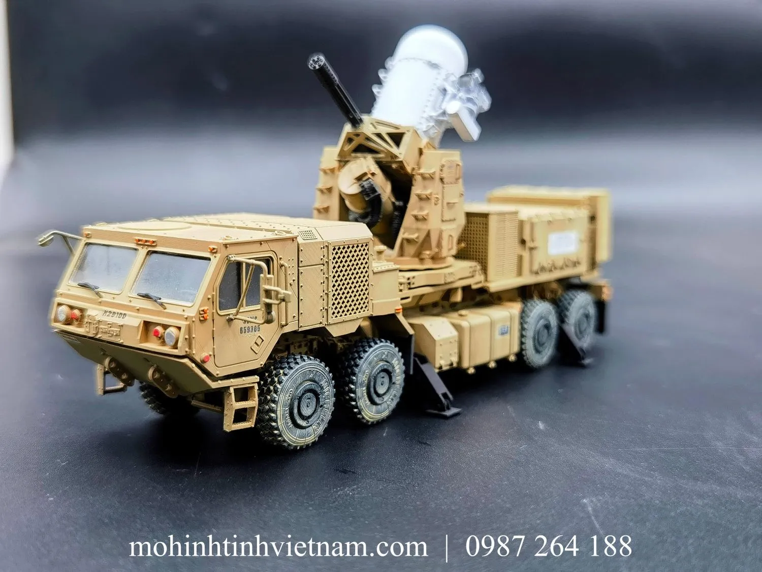 MÔ HÌNH XE PHÒNG KHÔNG DI ĐỘNG PHALANX (VÀNG) 1:72