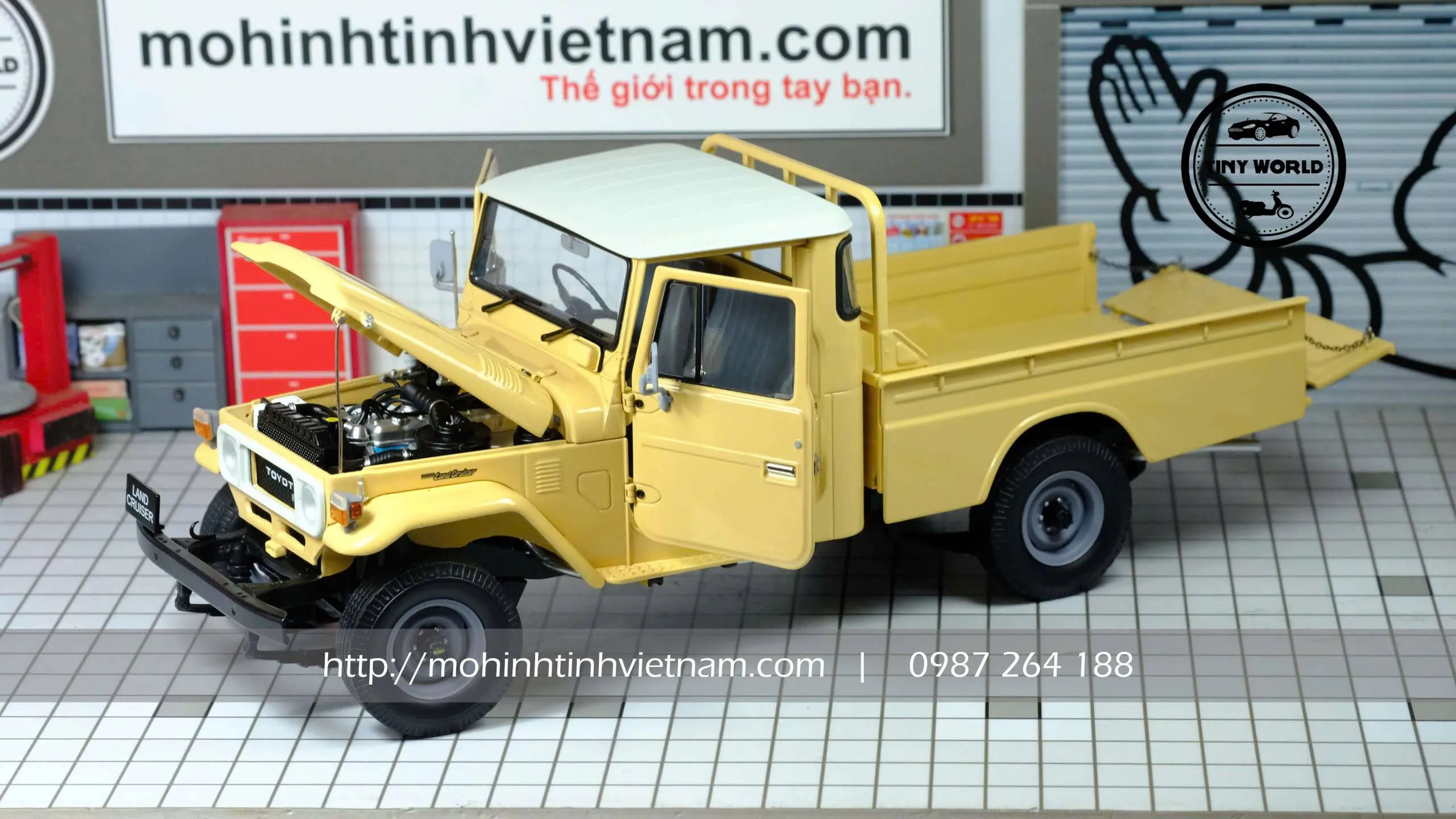 z7111397683668_6eec4adb34be0aeb9d8aeffb26a90c1e.jpg-large