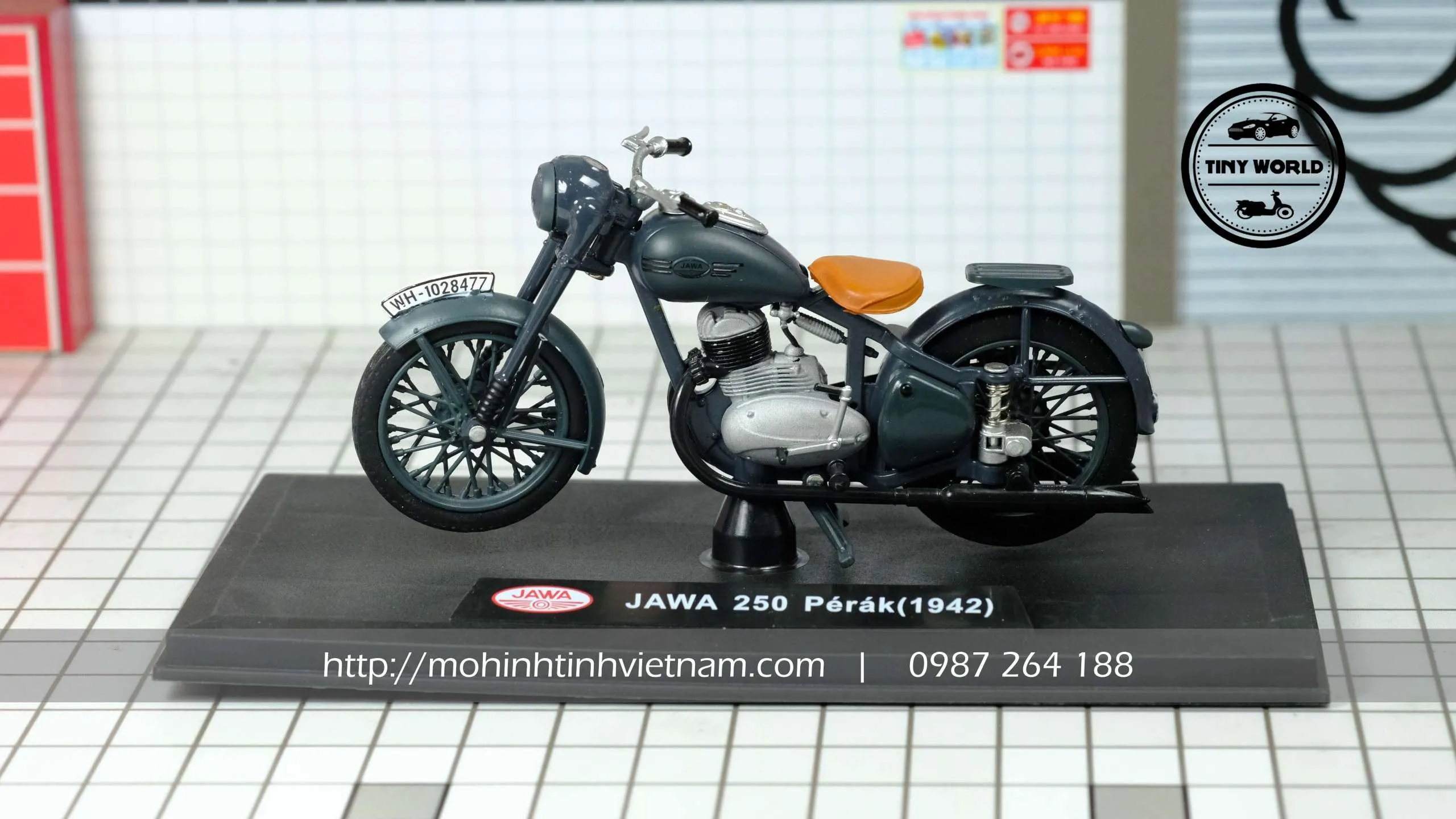 z7196886480059_b55c9aff70b83dc1cc2f69c82972a3c9.jpg-large