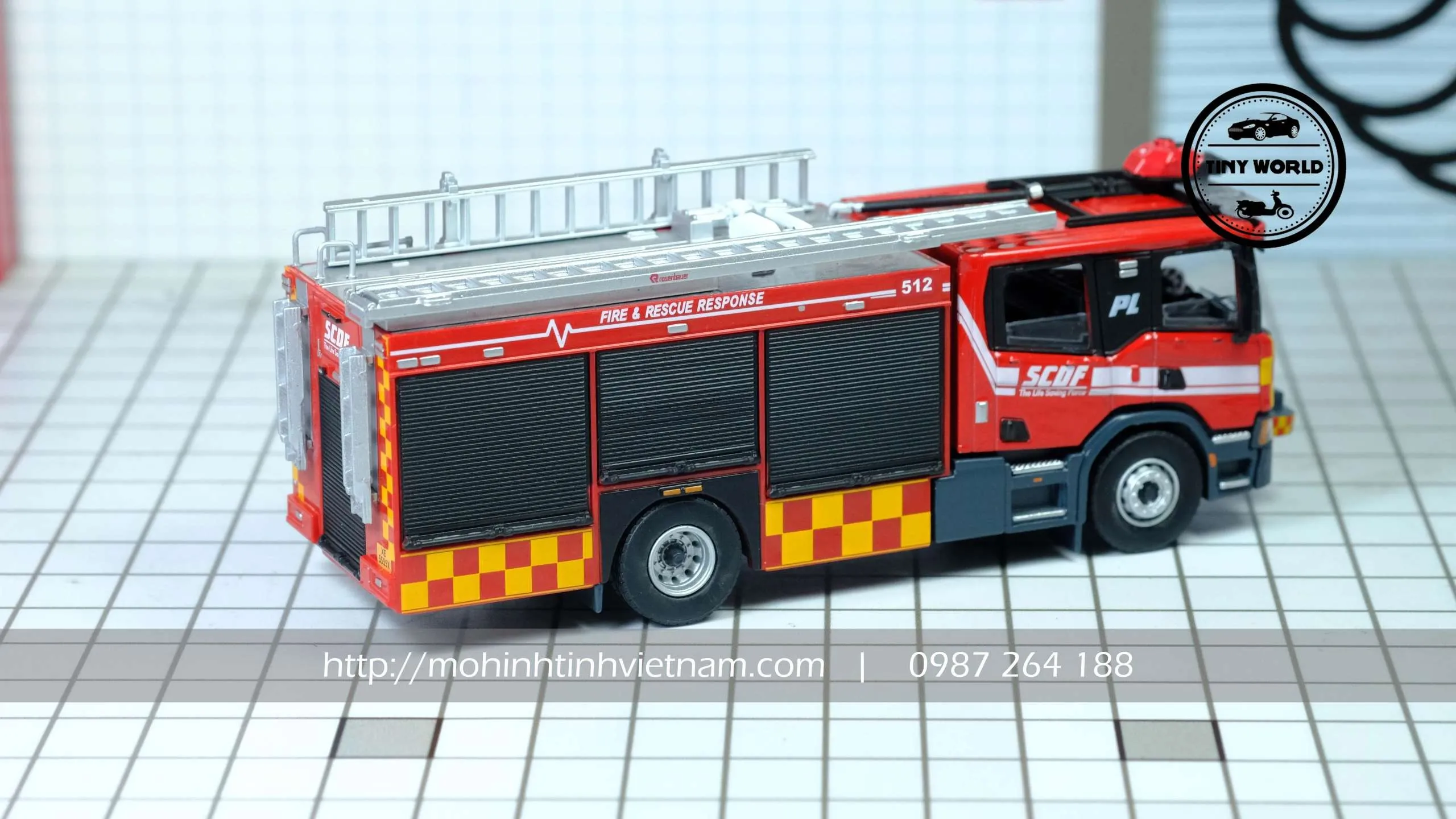 z7196890649979_efc6a60c528b5de33df61d7445b35353.jpg-large