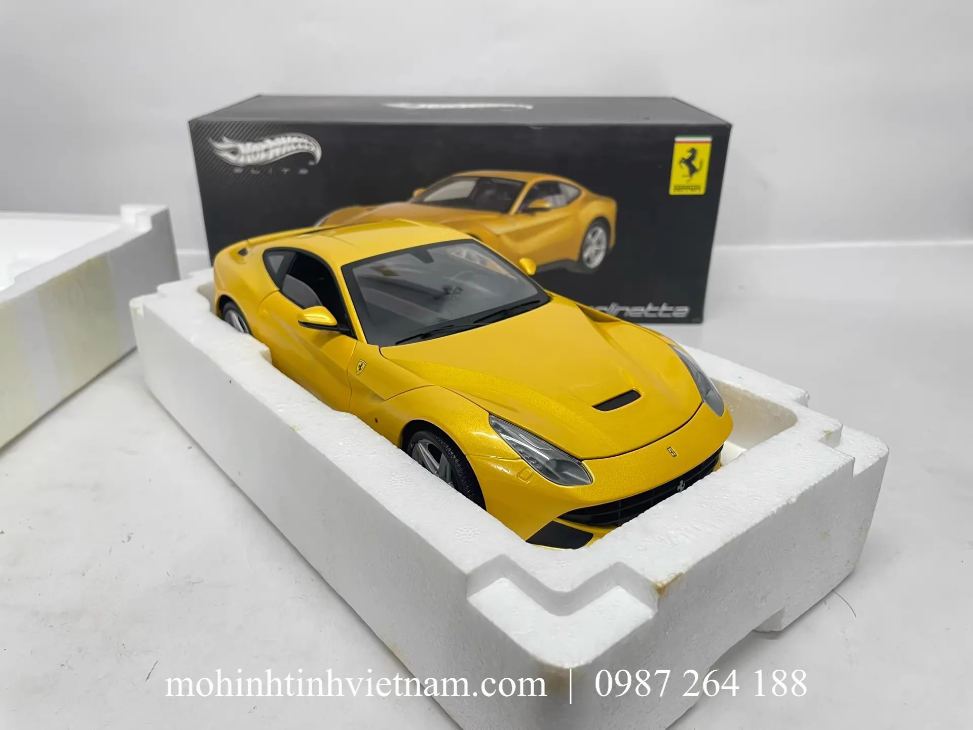 MÔ HÌNH Ô TÔ FERRARI F12 (VÀNG) 1:18 HOT WHEELS ELITE