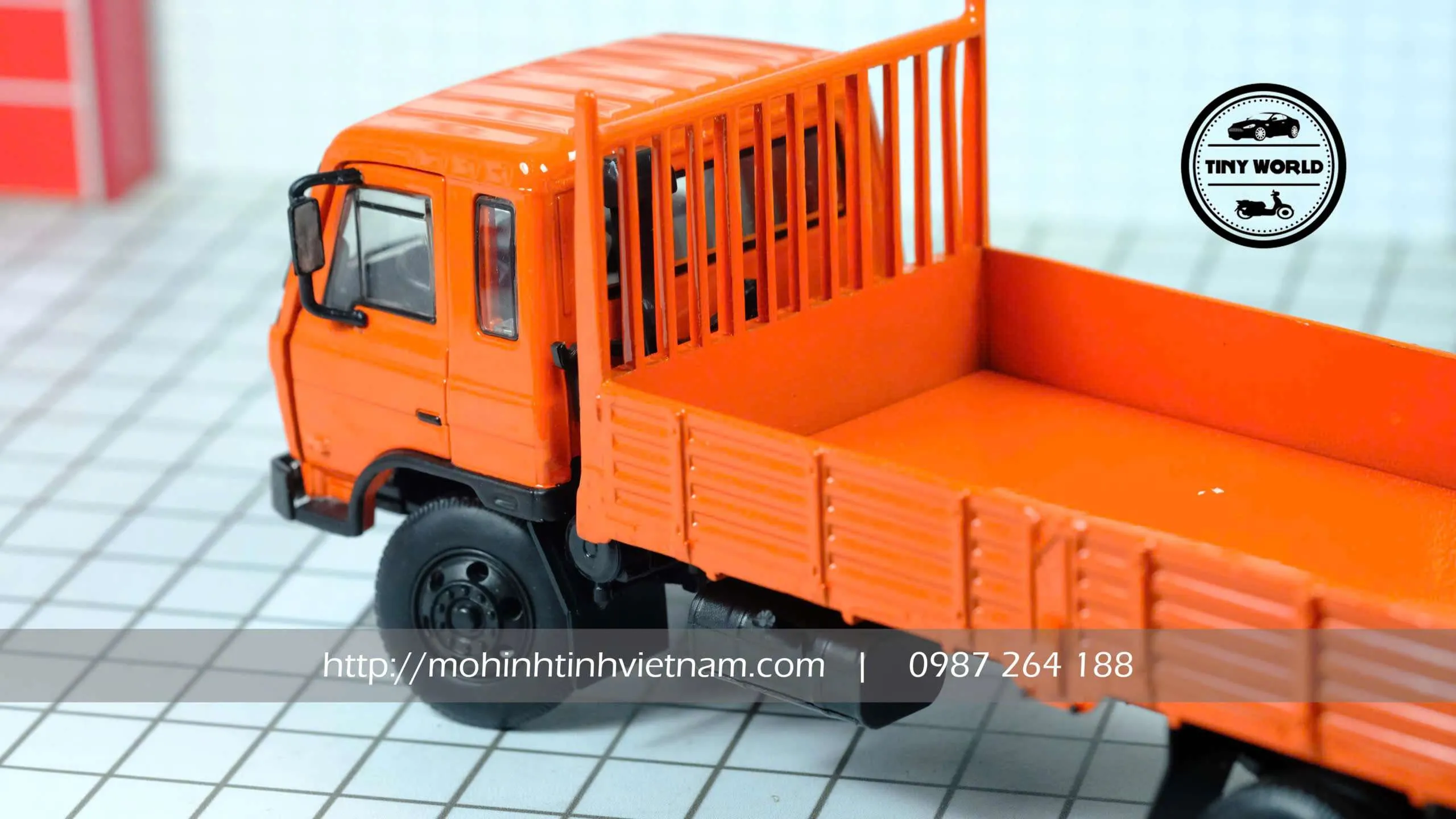 z7239482870043_1035b8081b611772a02d41426b78f568.jpg-large