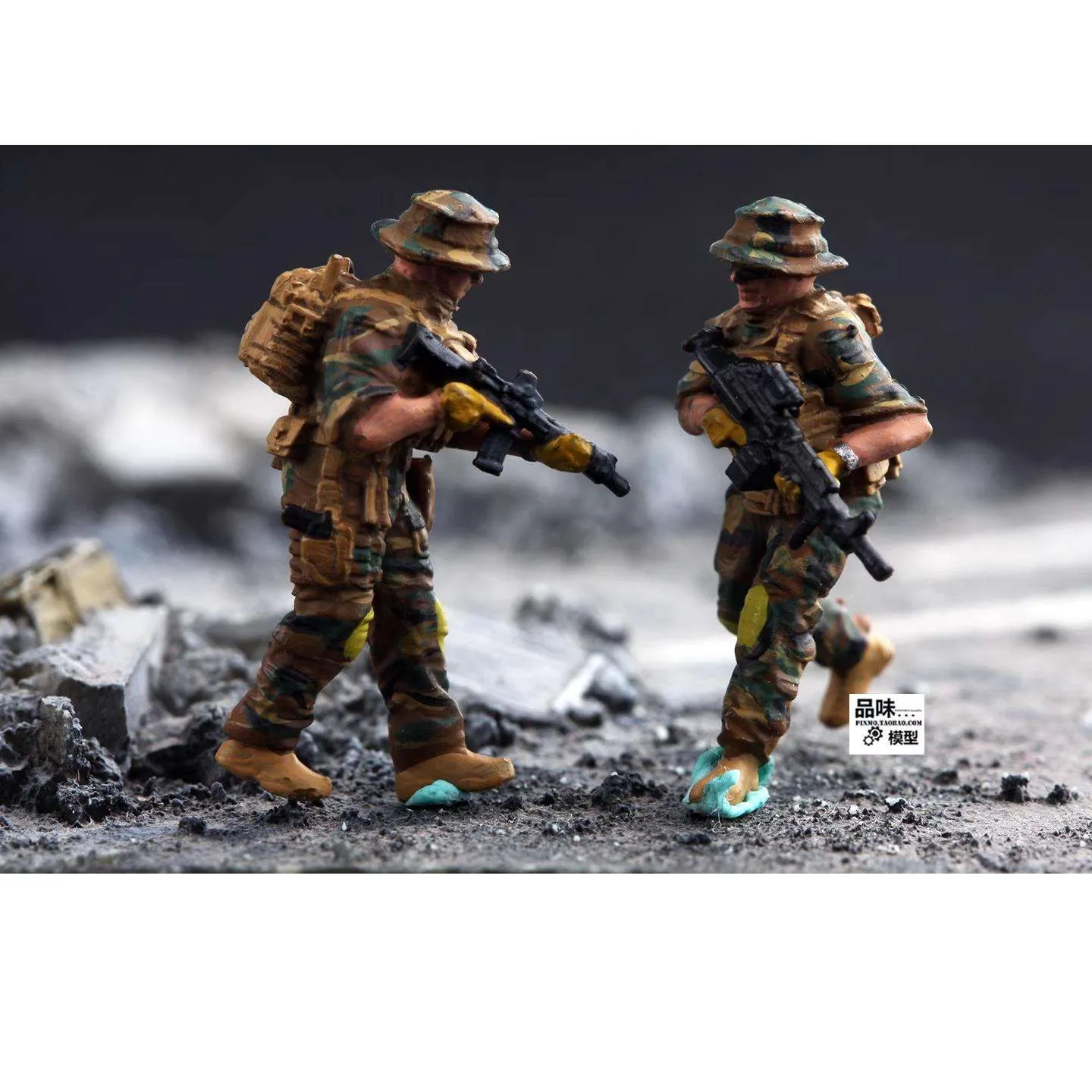 z7316041839753_37bdfc545756b5316d1e5bfd58141f2e.jpg-large