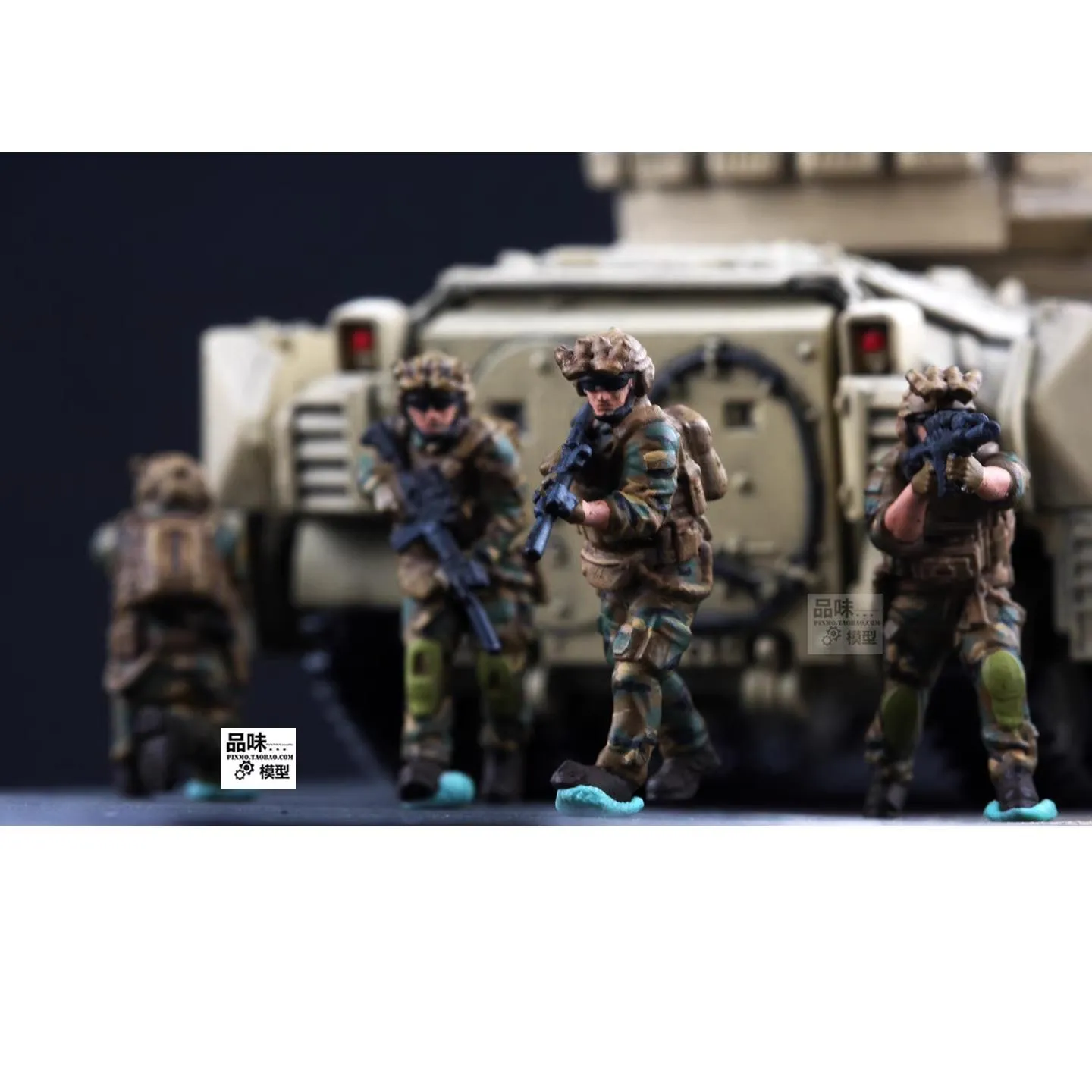 MÔ HÌNH LÍNH THUỘC LỰC LƯỢNG ĐẶC NHIỆM CHIẾN THUẬT SỐ 4 CỦA MỸ (SET 4 LÍNH) 1:72