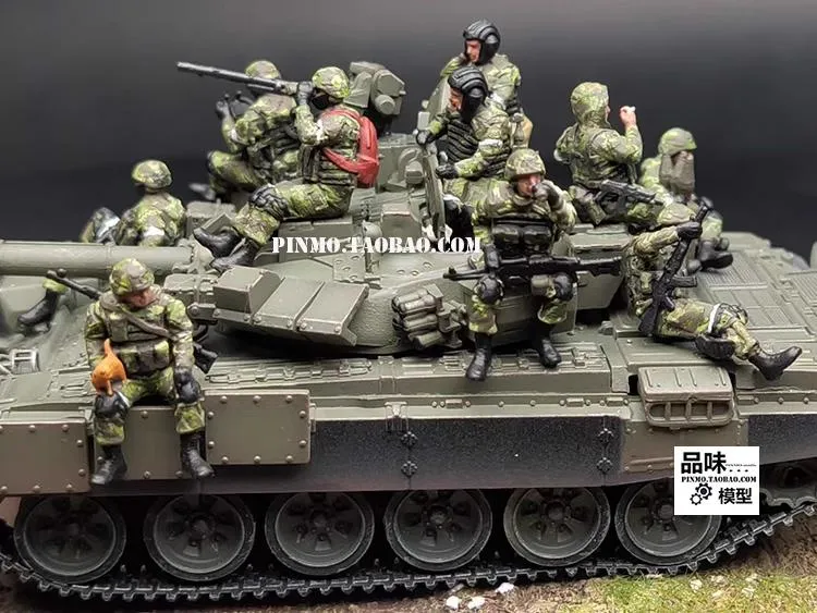 MÔ HÌNH LÍNH THUỘC LỰC LƯỢNG ĐẶC NHIỆM NGA (SET 10 LÍNH) 1:72