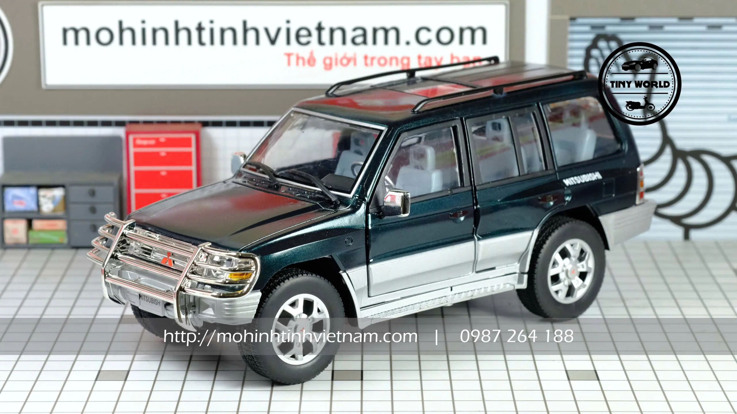 MÔ HÌNH Ô TÔ MITSUBISHI PAJERO V33 (XANH) 1:18 KIV