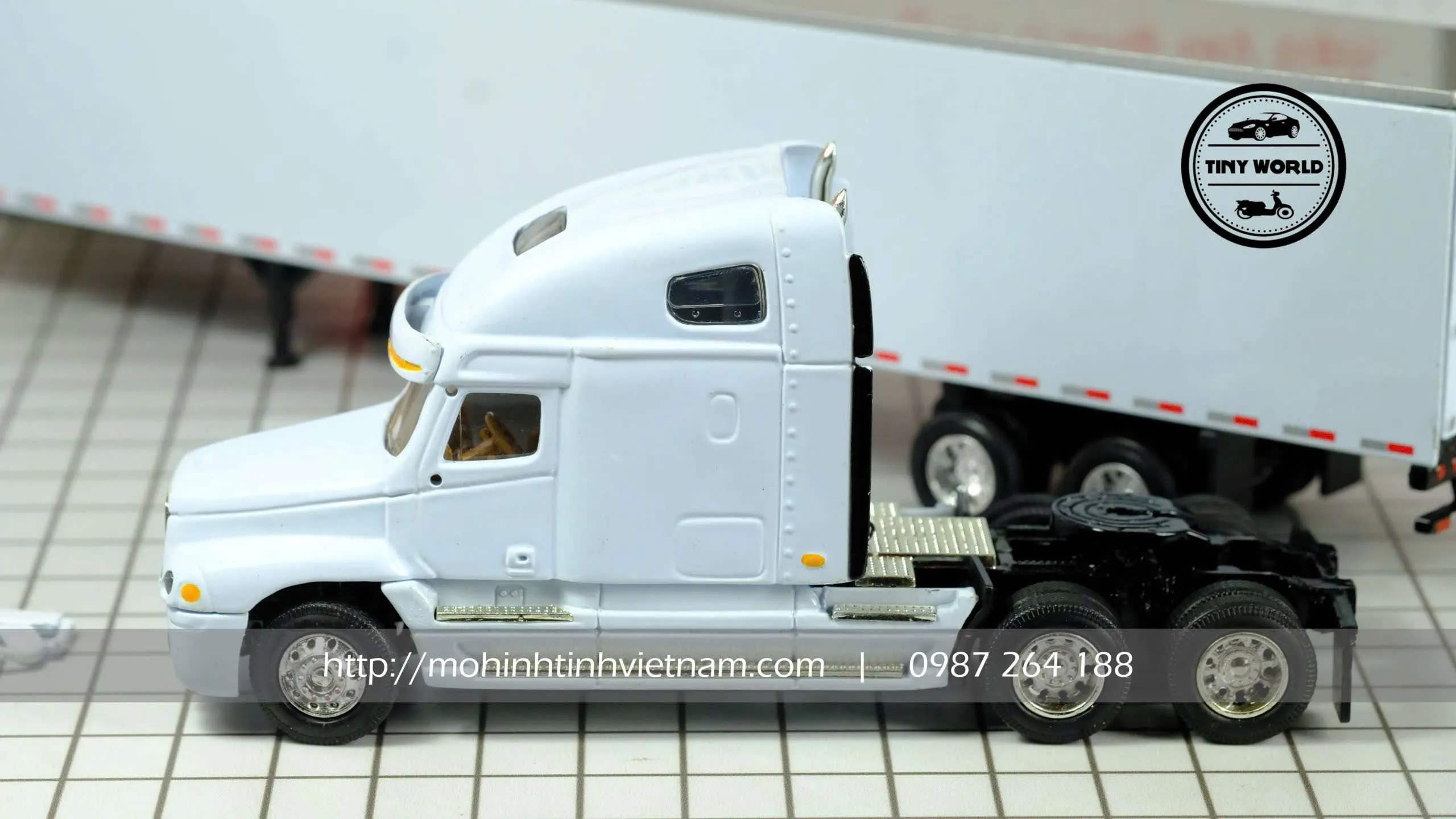 z7662197364420_badbac59ccffe3f86b5172cc251fcae3.jpg-large