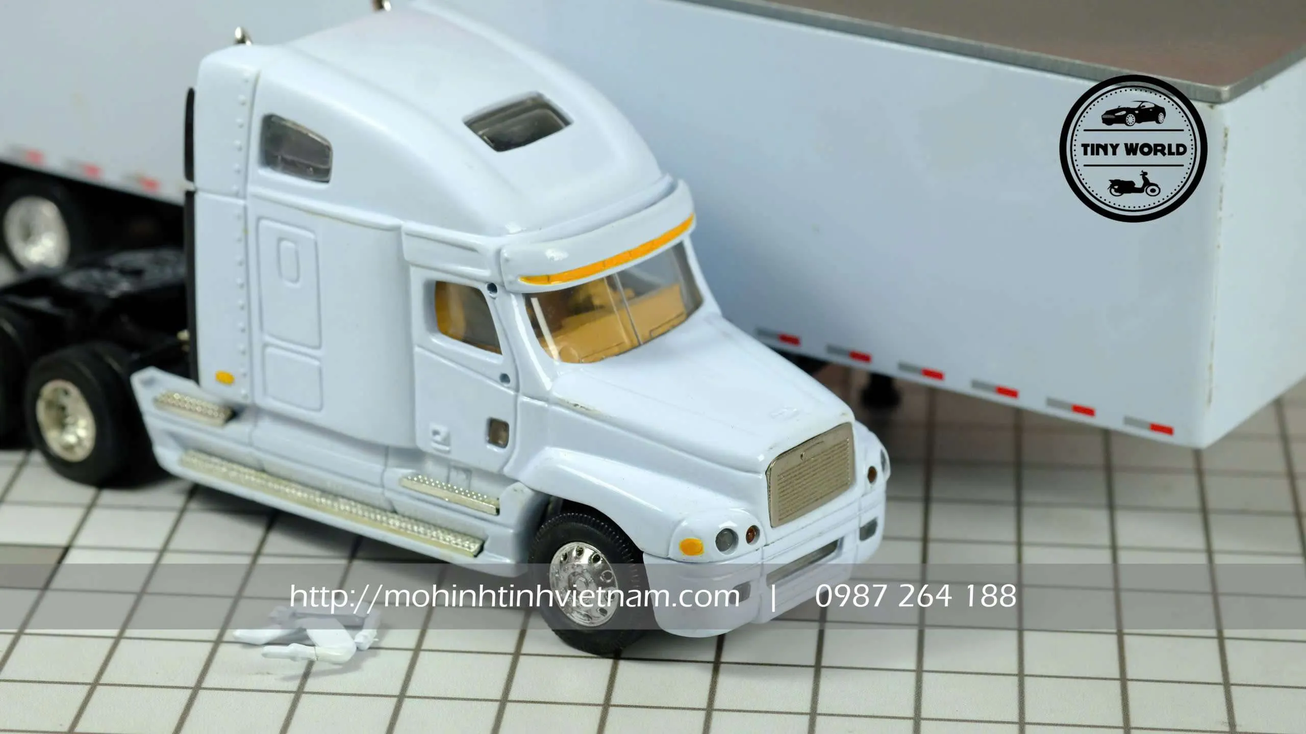 z7662197378359_8606883b3d4c68c9bc86b35f7e6eb9e6.jpg-large