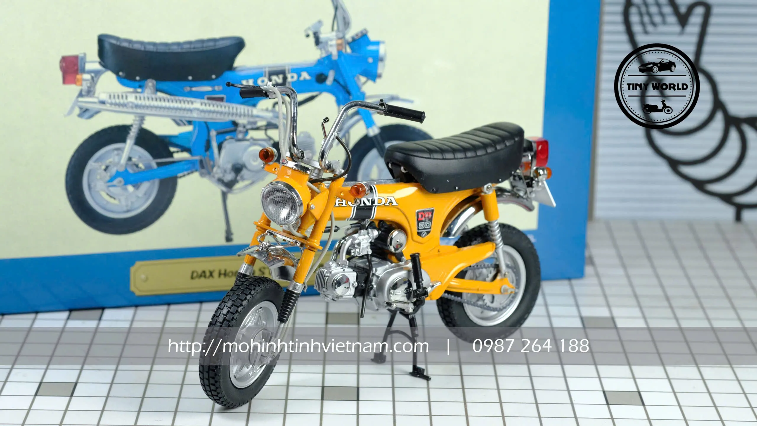 MÔ HÌNH XE MÁY DAX HONDA ST50 1969 (VÀNG) 1:10 EBBRO