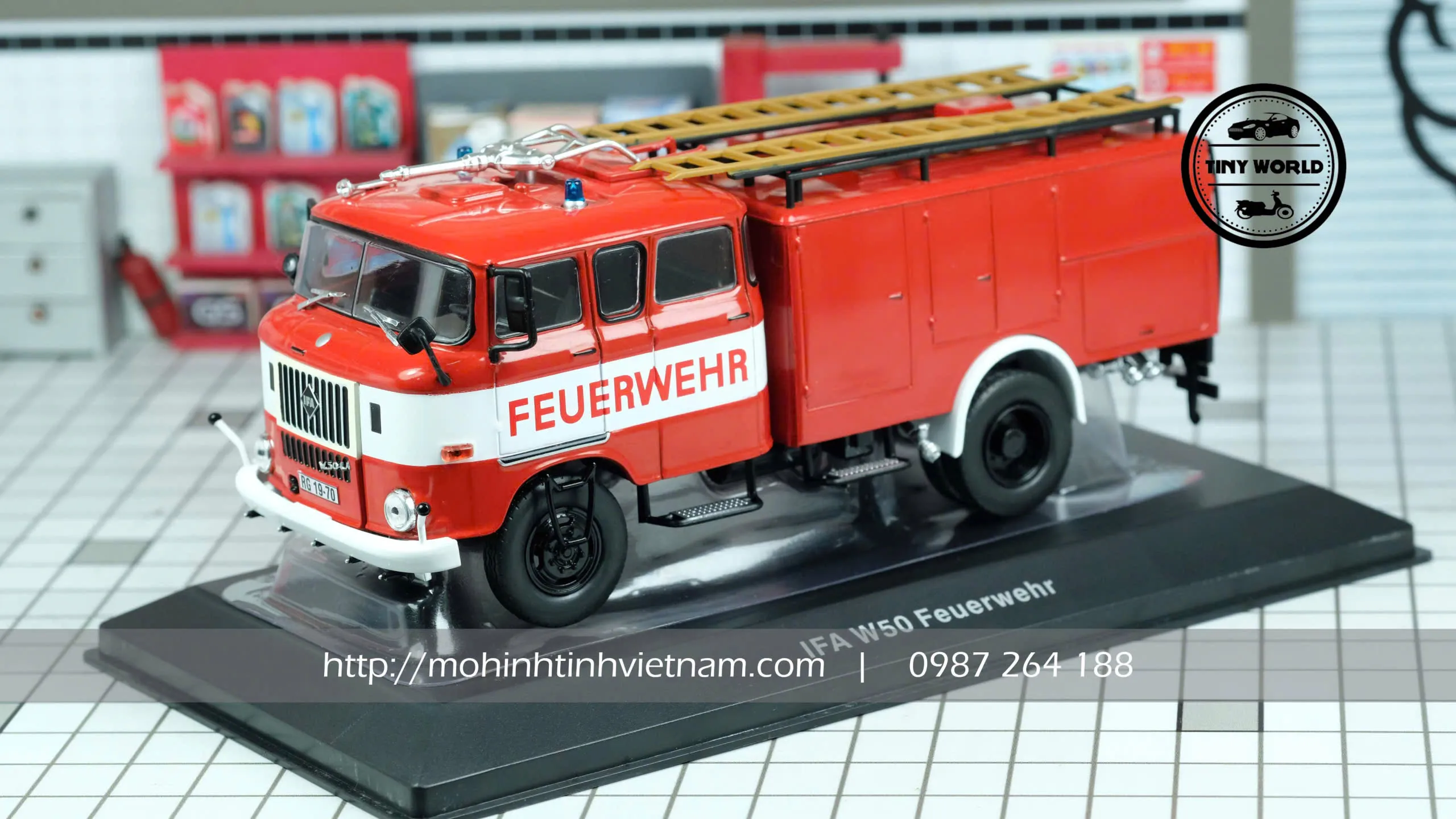 MÔ HÌNH XE CỨU HỎA IFA W50 1965 (ĐỎ) 1:43 IXO