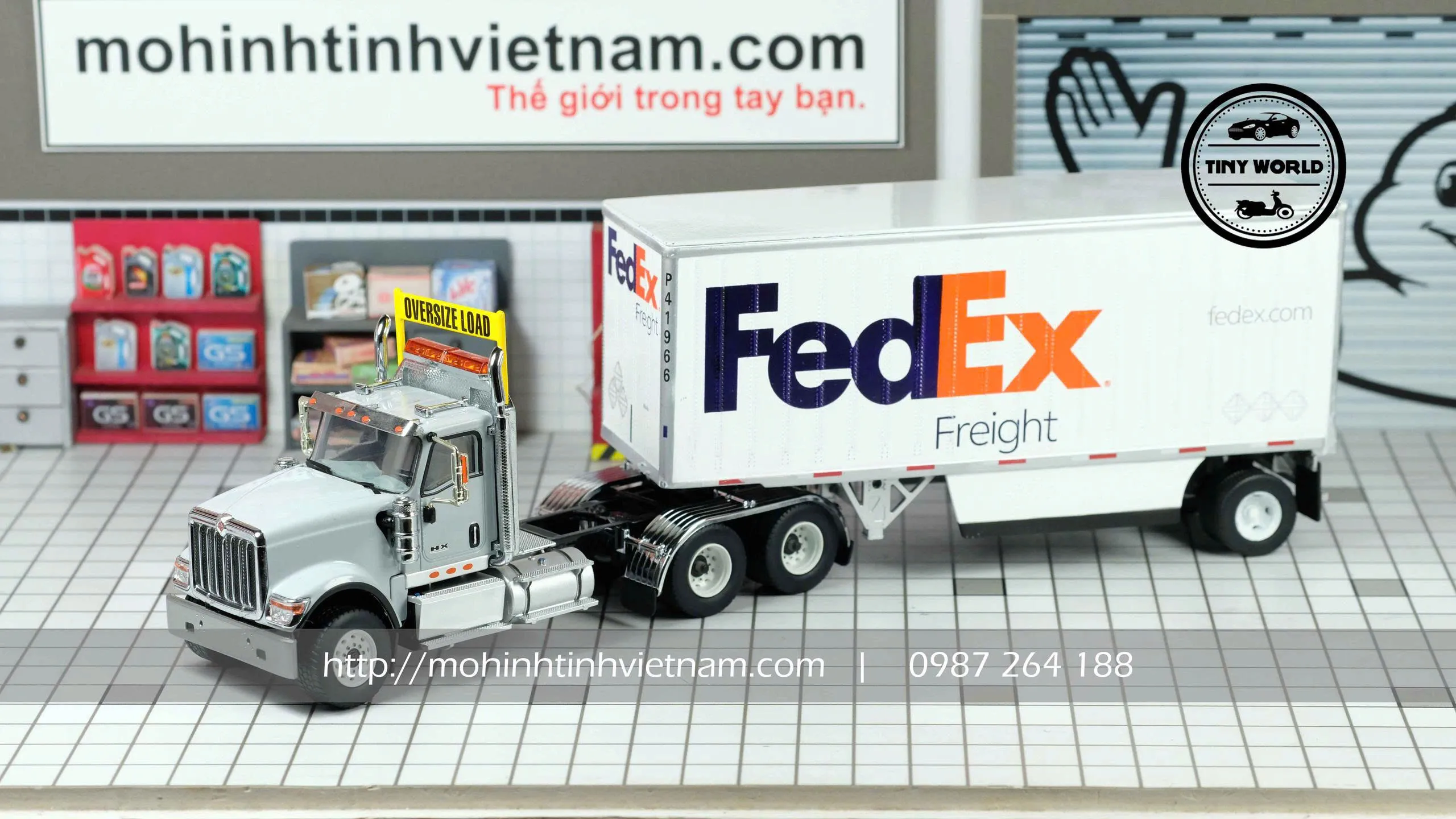 MÔ HÌNH Ô TÔ WESTERN STAR + THÙNG FEDEX (XÁM) 1:50 DIECAST MASTERS