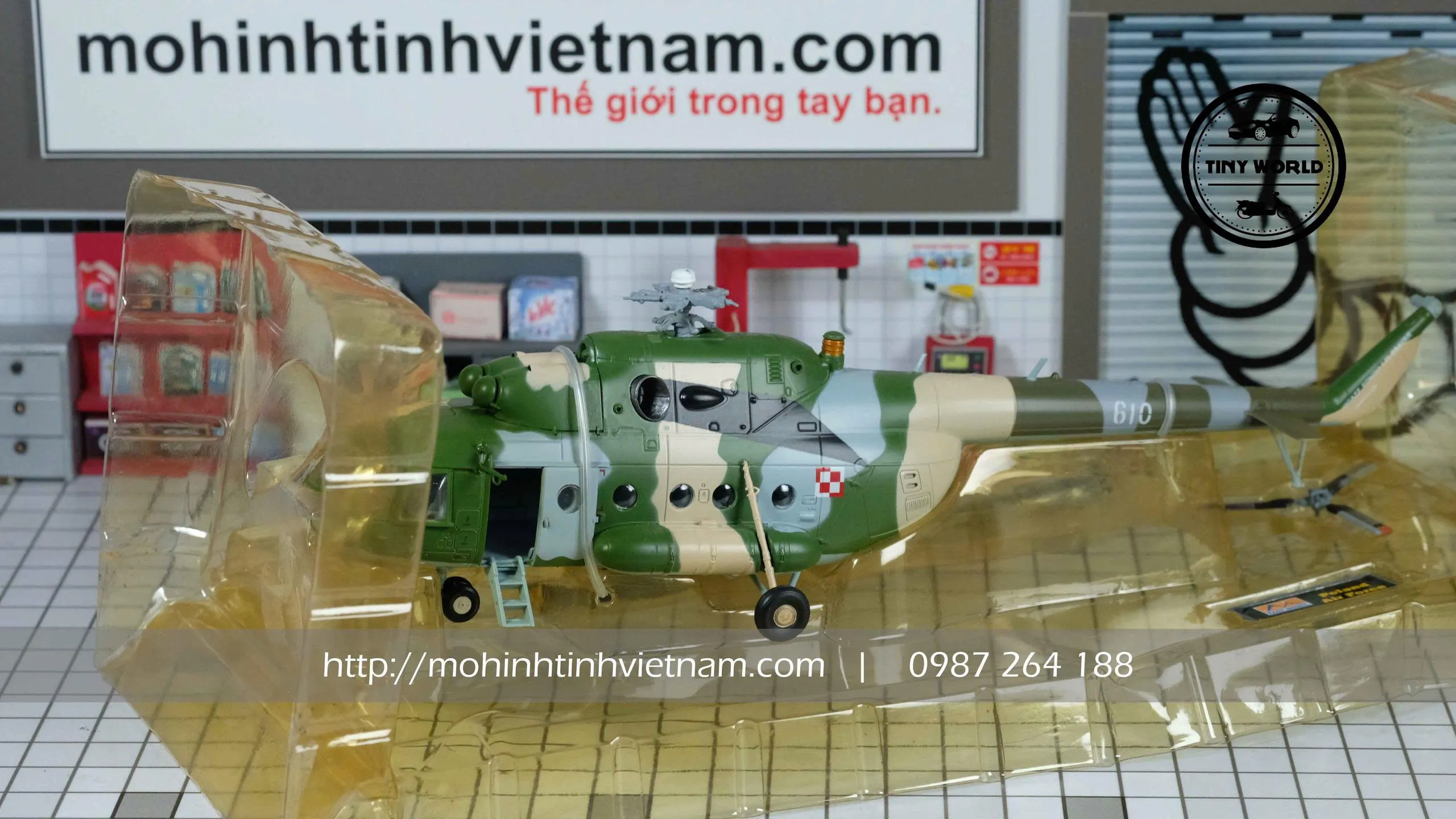 MÔ HÌNH MÁY BAY TRỰC THĂNG MI-8 HIP-C (XANH) 1:72 EASY MODEL