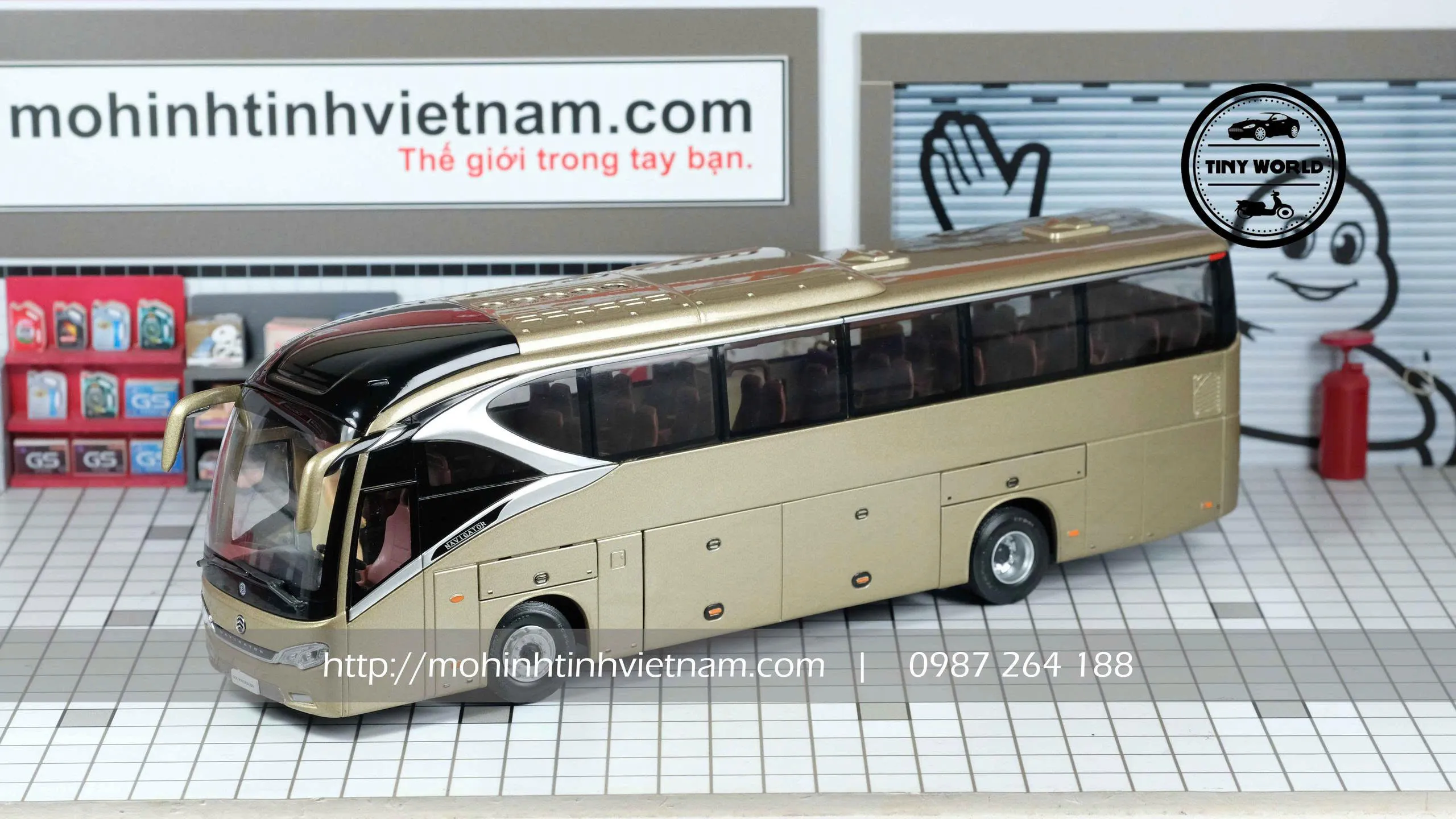 MÔ HÌNH XE BUS GOLDEN DRAGON NAVIGATOR (GOLD) 1:42 DEALER