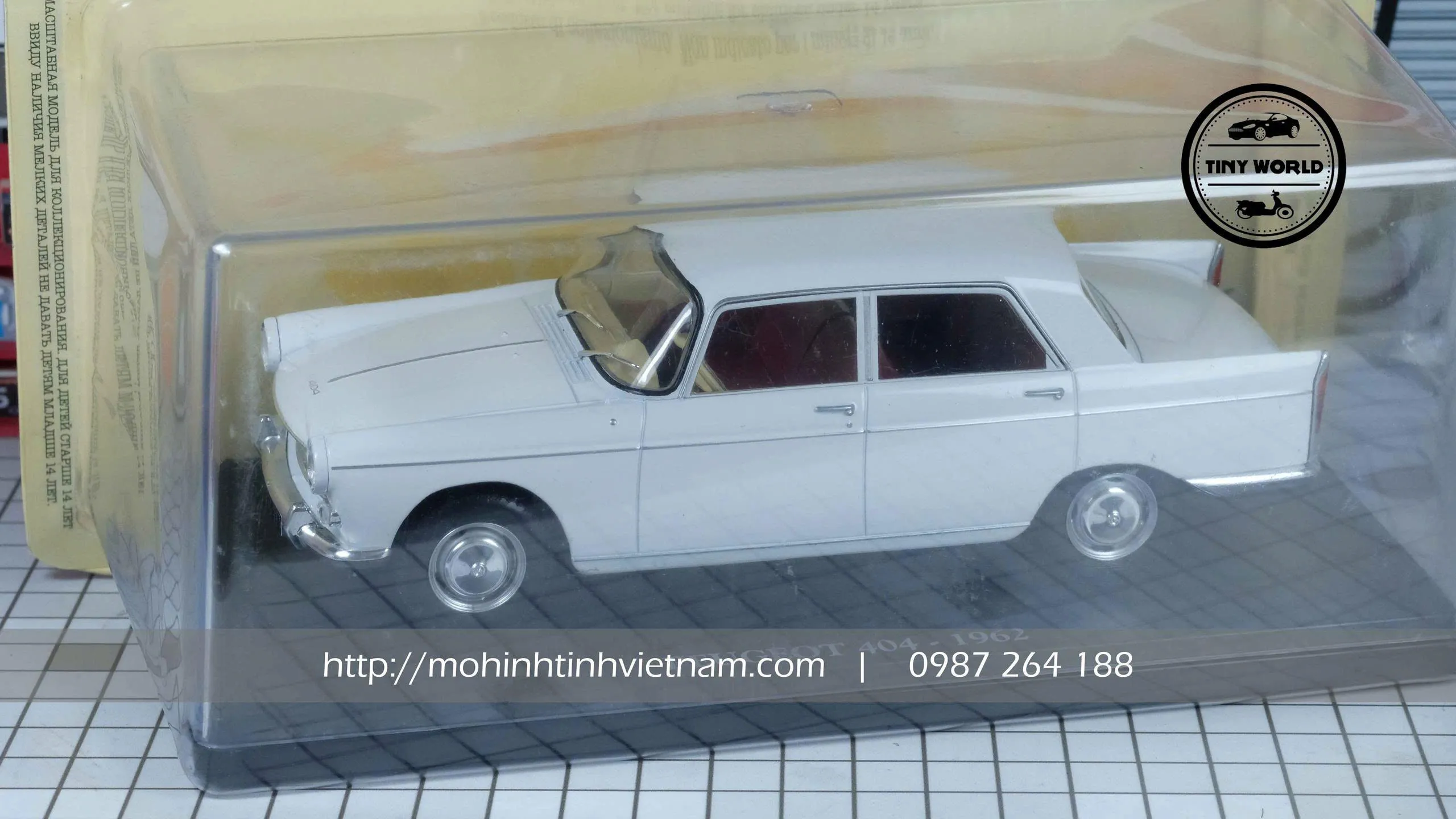 MÔ HÌNH Ô TÔ PEUGEOT 404 1962 (TRẮNG) 1:24 KHÁC
