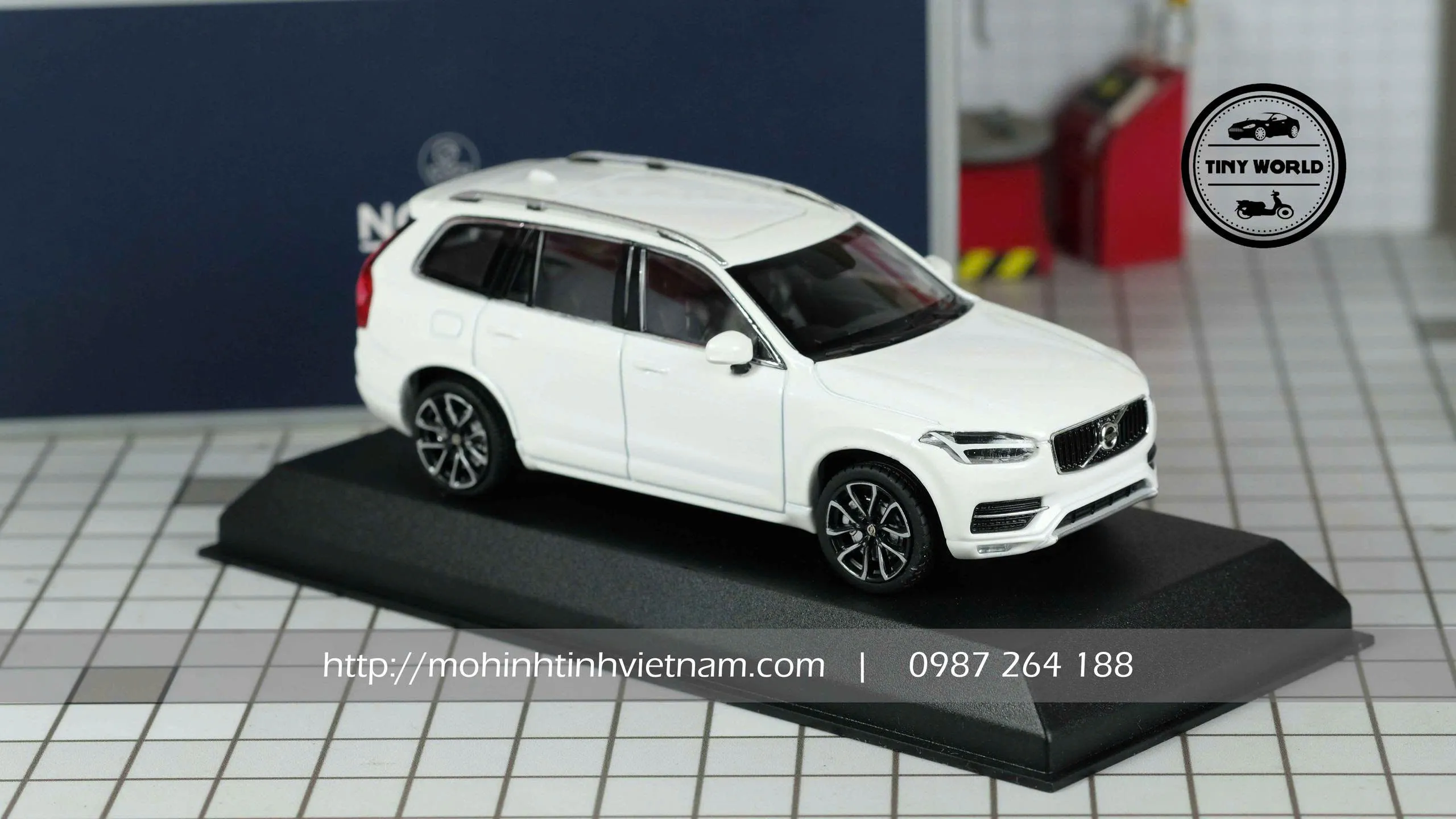 MÔ HÌNH Ô TÔ VOLVO XC90 2015 (TRẮNG) 1:43 NOREV
